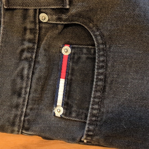 Tommy Hilfiger vintage black denim, 32/30 EU sizing measurements  in 2nd photo! - Picture 11 of 16
